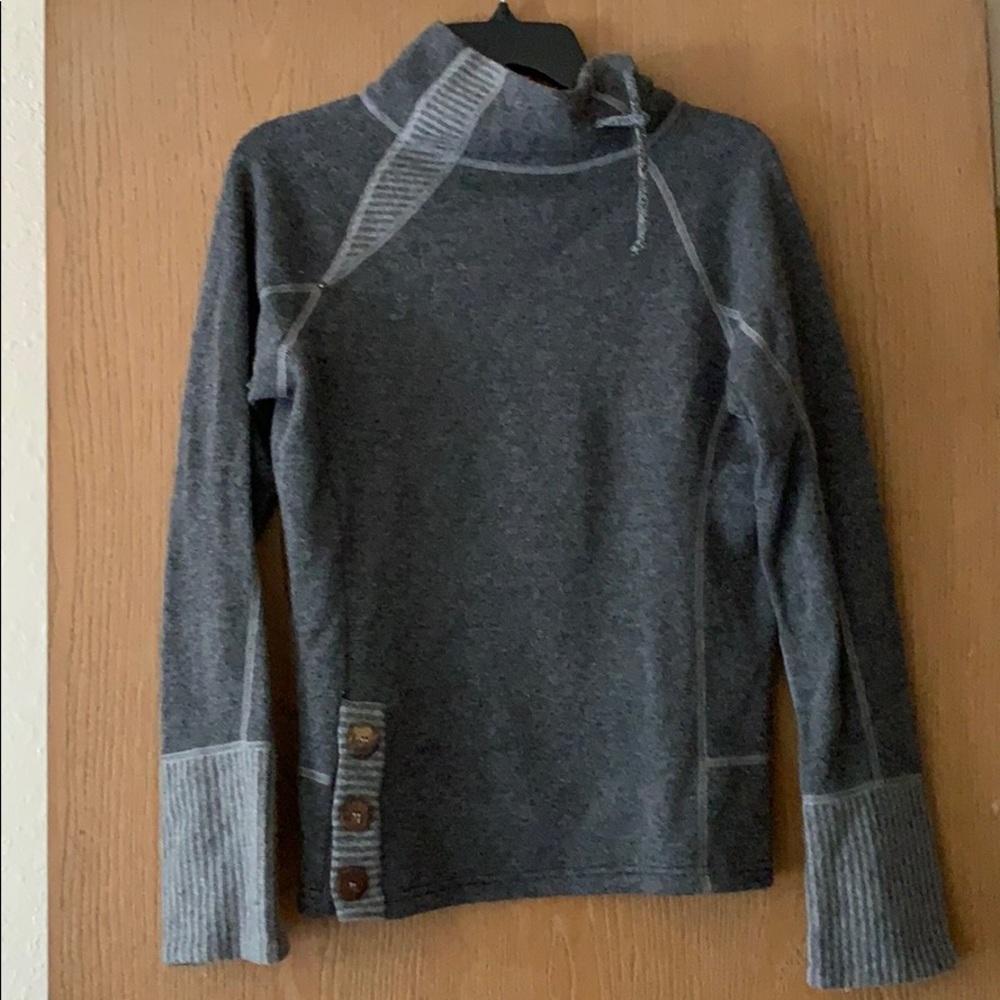 Prana grey size small sweater.